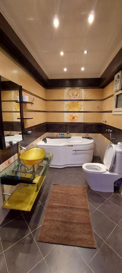 Nasr Royal * Cairo